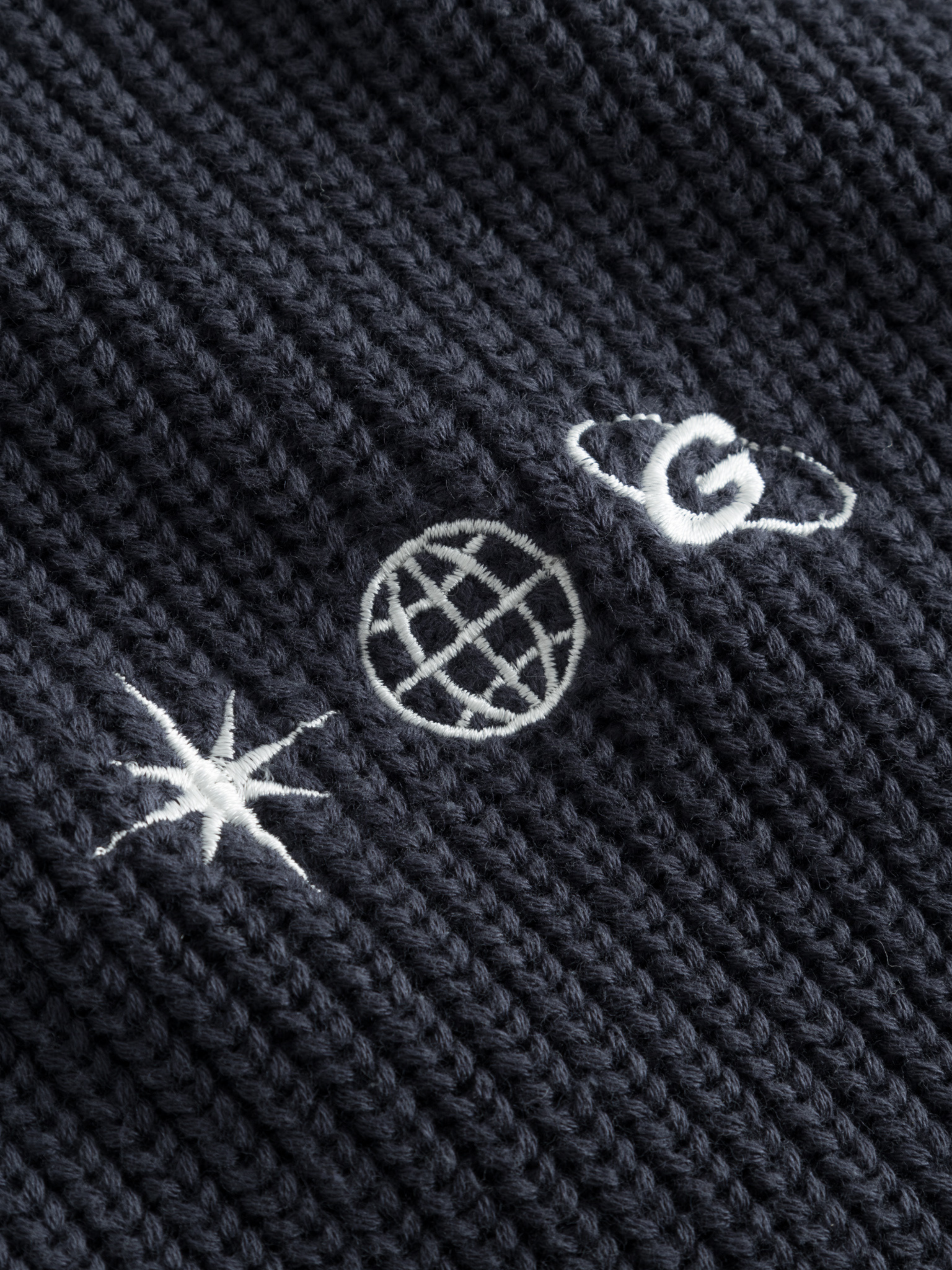 Icon Sweater Navy
