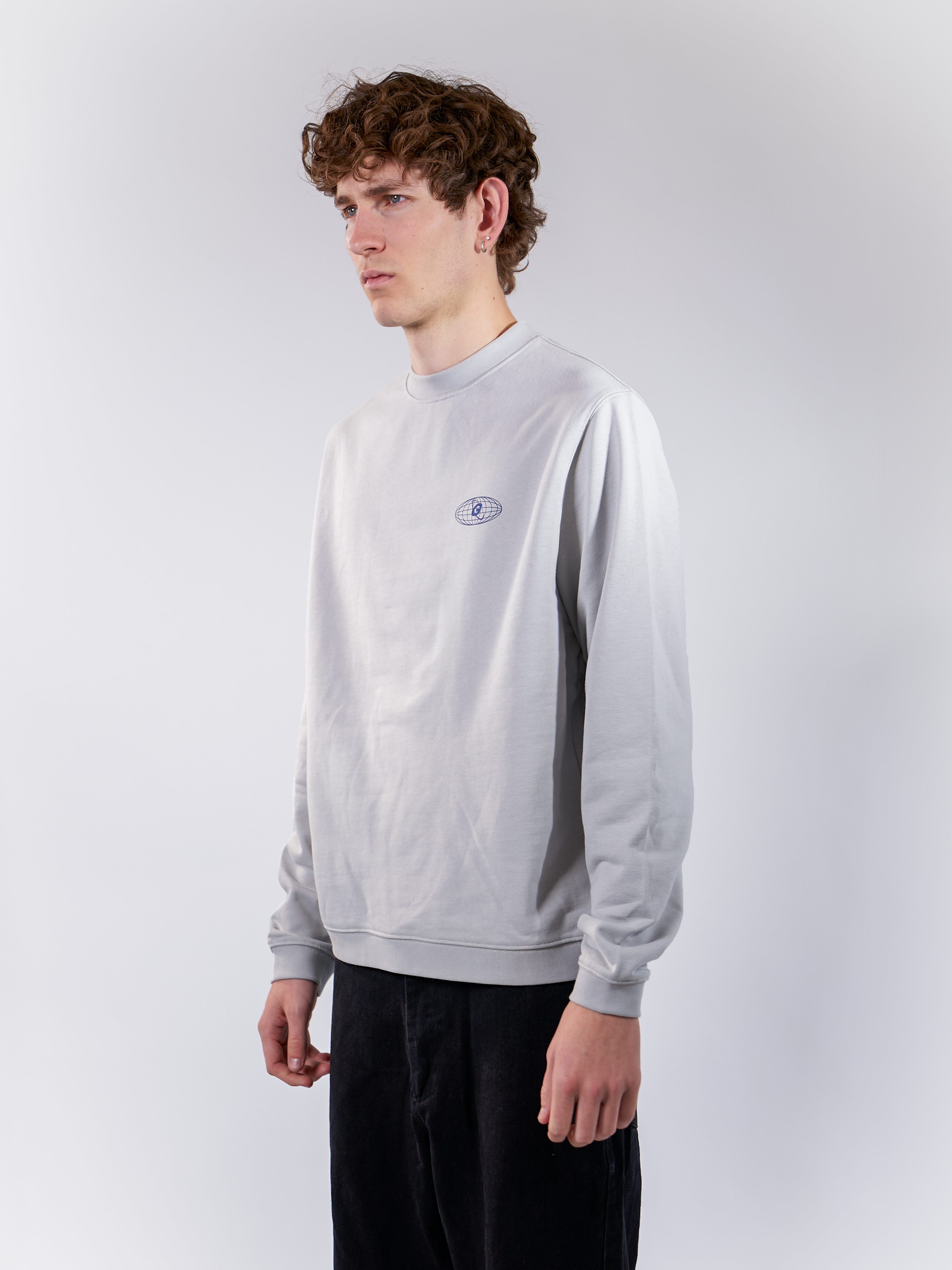 Globe Studios Sweatshirt